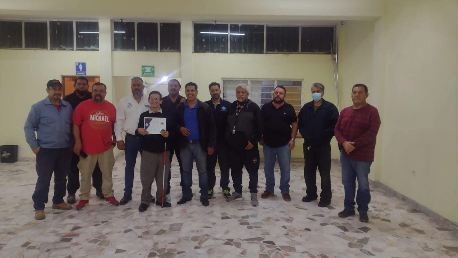 Fotografía grupal al finalizar un taller